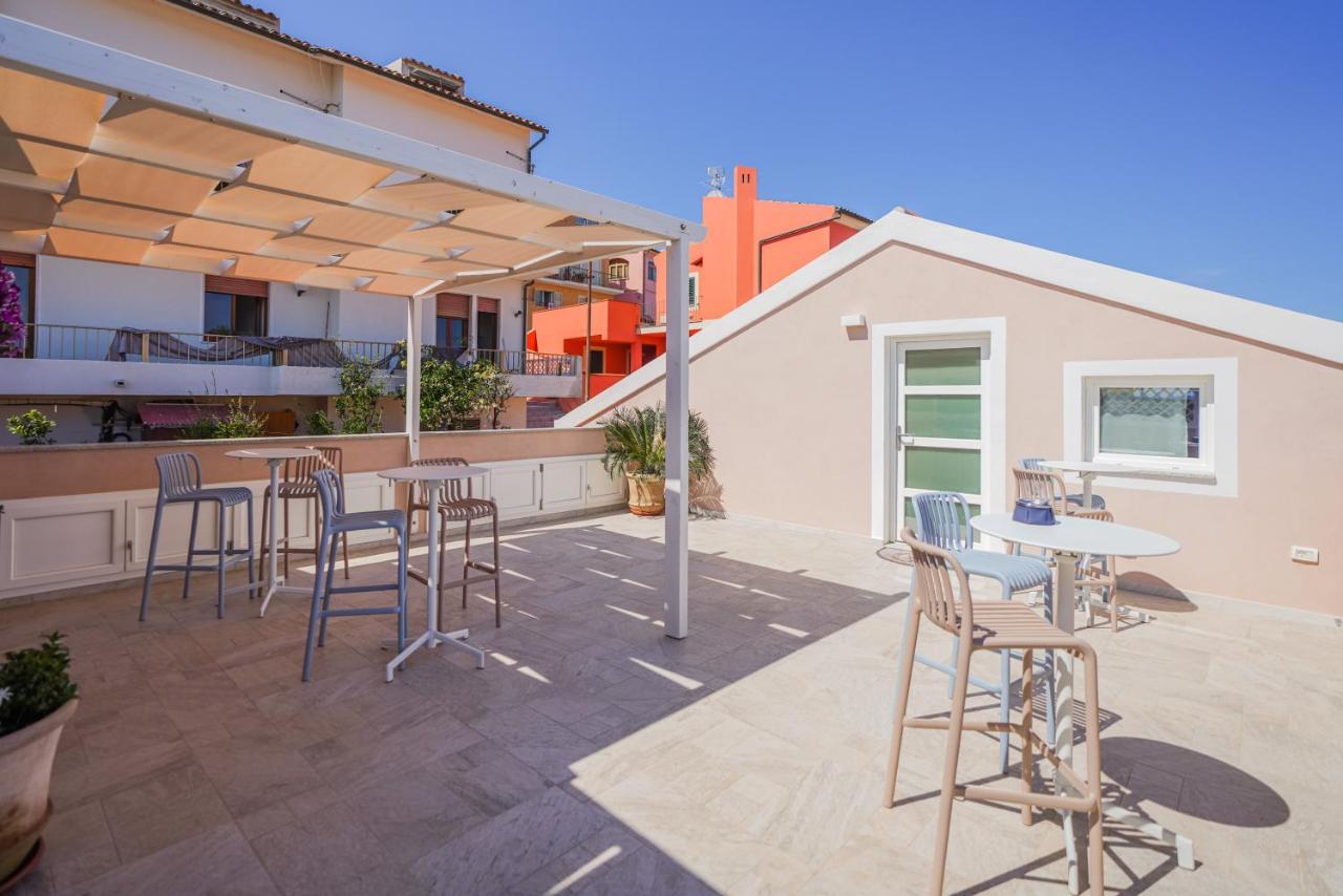 Controvento Bed & Breakfast Ла Мадалена Екстериор снимка