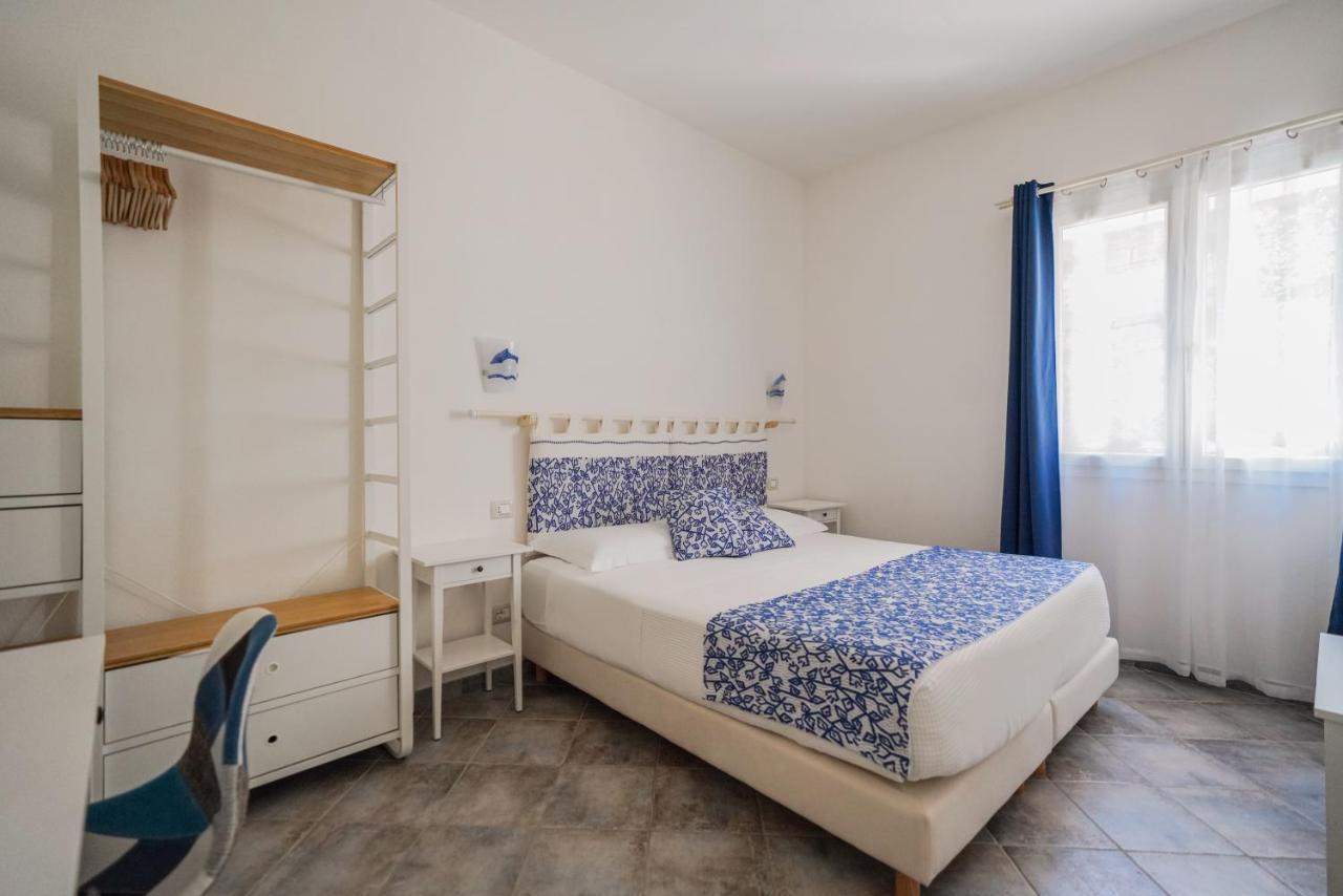 Controvento Bed & Breakfast Ла Мадалена Екстериор снимка