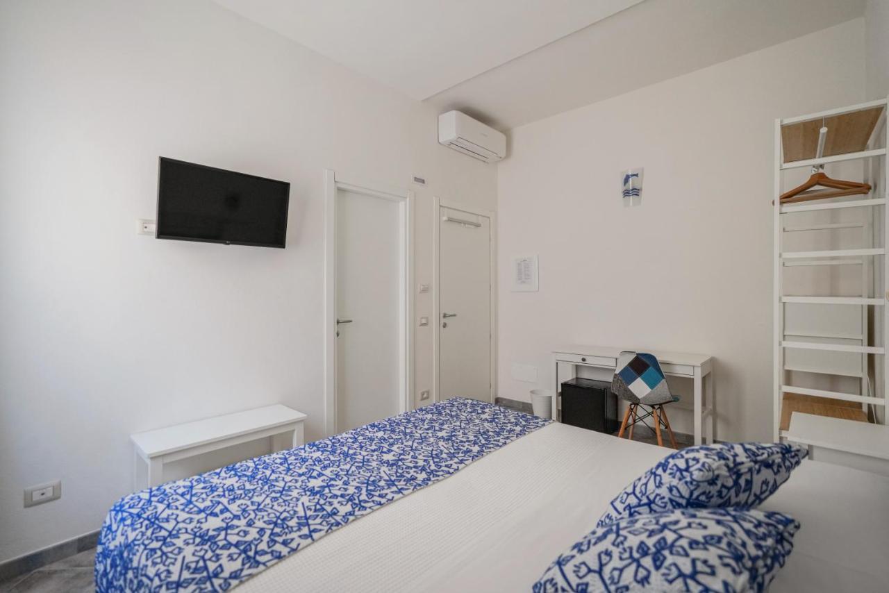 Controvento Bed & Breakfast Ла Мадалена Екстериор снимка