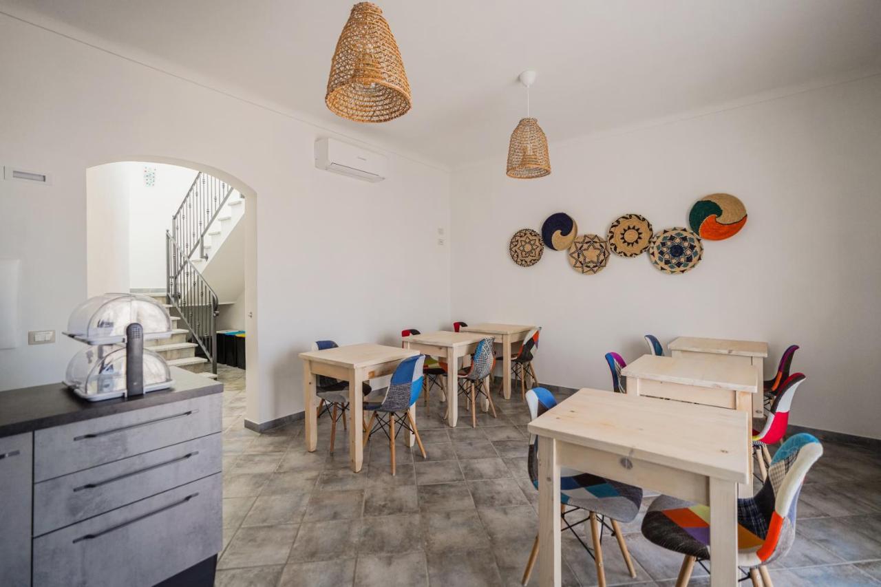 Controvento Bed & Breakfast Ла Мадалена Екстериор снимка